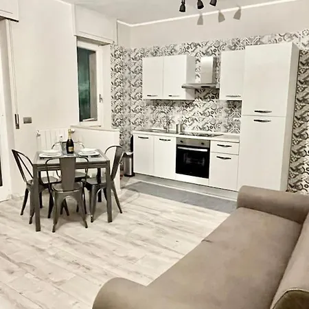 Apartamento Bilocale Ristrutturato 250mt Dal Mare Borghetto Santo Spirito